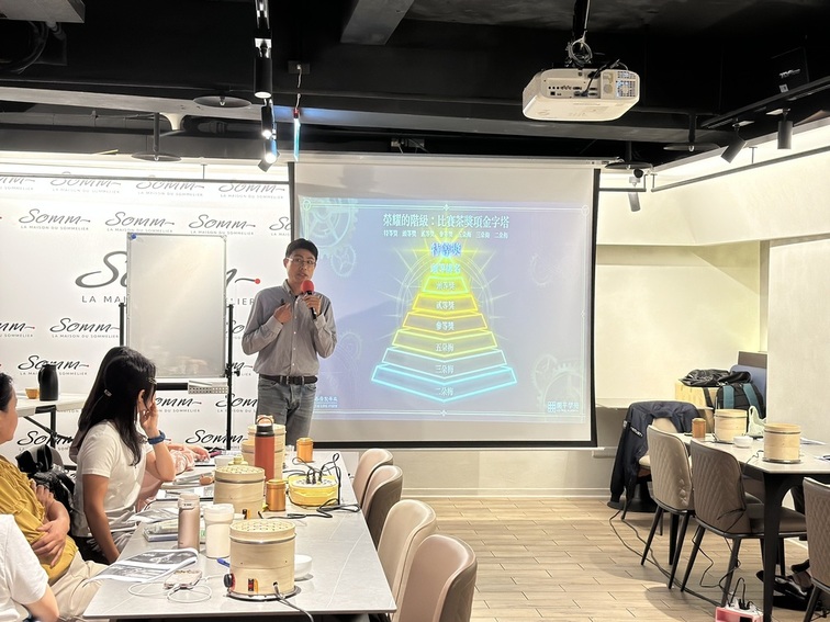 認識凍頂烏龍茶暨焙茶體驗 | 開平學苑